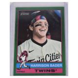 Harrison Bader 2025 Topps Heritage Green Refractor #707 and Numbered 28/99 - Minnesota Twins Baseball Card