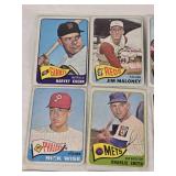 Lot of 26 Vintage Baseball Cards Featuring Players like Jim Maloney, Harvey Kuenn, and Mickey Lolich