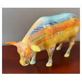 DR - Goebel Artis Orbis Vase and 2 Cow Parade Figurines