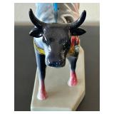 LL - Decorative Cow Figurine with Las Vegas Sign