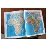 LL - Oxford Atlas of the World - 19th Edition World Atlas