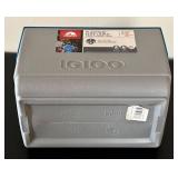 Igloo Playmate Elite Ultra 16-Quart Cooler