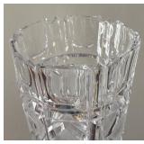 DR - Elegant Crystal Vase
