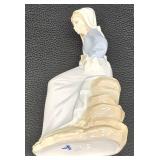 LLADRO Porcelain Figurine - Woman with Calla Lilies