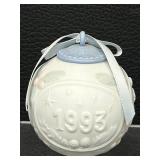 Lladró Hand Made 1993 Christmas Ornament - 3.5 in Diameter