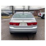 2005 HONDA ACCORD HYBRID *No Accidents* (NO RESERVE)