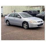 2005 HONDA ACCORD HYBRID *No Accidents* (NO RESERVE)