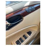 2006 BUICK LUCERNE CXS *2 Owner* (NO RESERVE)