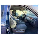 2012 CHEVROLET AVALANCHE LS *4x4 | No Accidents* (NO RESERVE)