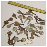 Larger Lot of Smaller and Large Vintage and Newer Keys