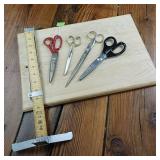 Vintage metal scissors, fabric pinking shears and Pin-it skirt marker.