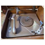 Vintage 1946 Philco Model 46-1203 tube radio and record player in a wooden case - works!