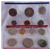 1981 uncirculated P & D us mint coin set OGP - cello wrap only