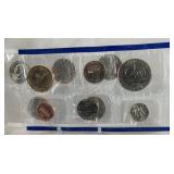 2004 uncirculated P & D us mint coin set OGP (20 coins) - original pacakge with COA and envelope