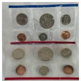 1986 uncirculated P & D us mint coin set OGP - cello wrap only