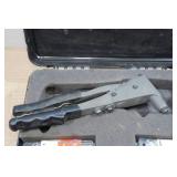 Pop PS15 Pop Rivet Gun with Rivets