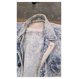 Storage Locker w/mis Coke Memorbilia