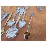 Lot of (15) 210-grams (total) 925 Sterling Silver Utensils