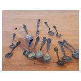 Lot of (14) 190-grams (total) 925 Sterling Silver Utensils