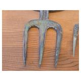 Vintage 266-grams (total) Silverplated Meat / Bread Forks and a Tong