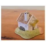 Hand Sculpted and Hand-painted Cottage Figurine Set of 3 - Sorlandshus by Petter - Lillesand Design (1992) (Lilliesand Norway)