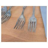 Lot of (8) 481-grams (total) Silverplated Assorted Utensils