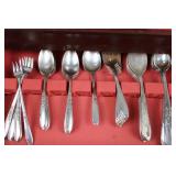 Rogers Silver Plate by Oneida Ltd. Silversmiths Flatware Set in Wood Box