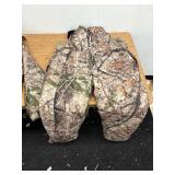 Cabelas dry plus insulated bibs and jacket. Jacket size 3x bibs size 2x