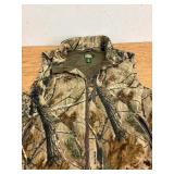 Cabelas camo vest size 2xl