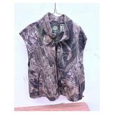 Cabelas camo vest size 2XL