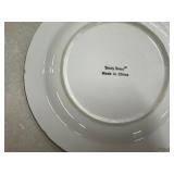Decorative purple dishware set
