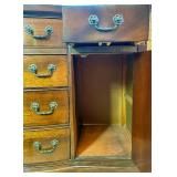 Vintage Broyhill Lenior House Traditional Duncan Phyfe Style Sideboard/Buffet