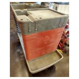 Milwaukee Rolling Utility Cart