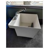 ELM Utilatub - 22" x 18.5" x 12"