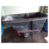 Rubbermaid Heavy Duty 1/2 Cubic Yard 1,400lb. Tilt Truck