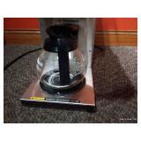 Bunn VP-17 Series Coffee Maker with (3) Hot Plates & (3) Carafes