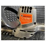 Black & Decker 8120 16-inch Deluxe Double-Edge Hedge Trimmer - Corded Electric