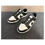 Nike Dunk Lows - Womens 8.5 Mens 7