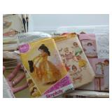 (2) Totes Vintage Patterns