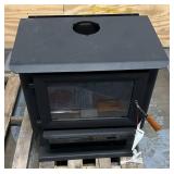 Vogelzang 2,000 Sq. Ft. Wood Stove Msrp $1,099.99