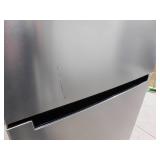 Vissani 18 cu. ft. Top Freezer Refrigerator in Fingerprint Resistant Stainless Look, Garage Ready
