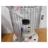 DuraHeat Portable Convection Kerosene Heater Provides 23,800 Btu