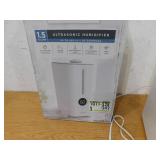 Vissani 1.5 Gal. Ultrasonic Humidifier 360 Degree Turning Dual Nozzle Cool Mist for Medium Room in White