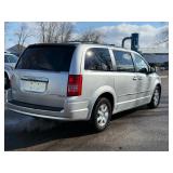 2009 CHRYSLER TOWN AND COUNTRY TOURING *No Accidents* (NO RESERVE)