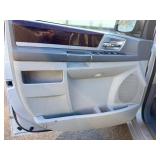 2009 CHRYSLER TOWN AND COUNTRY TOURING *No Accidents* (NO RESERVE)