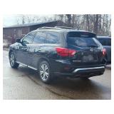 2018 NISSAN PATHFINDER S *2 Owner | 139k Miles | 3rd Row* (NO RESERVE)