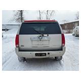 2008 CADILLAC ESCALADE ESV *All Wheel Drive | 6.2L Motor* (NO RESERVE)