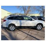 2011 SUBARU OUTBACK 2.5I LIMITED *Prior Certified Pre-Owned | No Accidents | All Wheel Drive* (NO RESERVE)