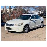 2009 HONDA ACCORD EX-L V6 *No Accidents* (NO RESERVE)