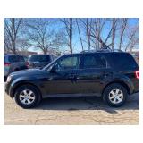 2011 FORD ESCAPE LIMITED *2 Owner | No Accidents | All Wheel Drive* (NO RESERVE)